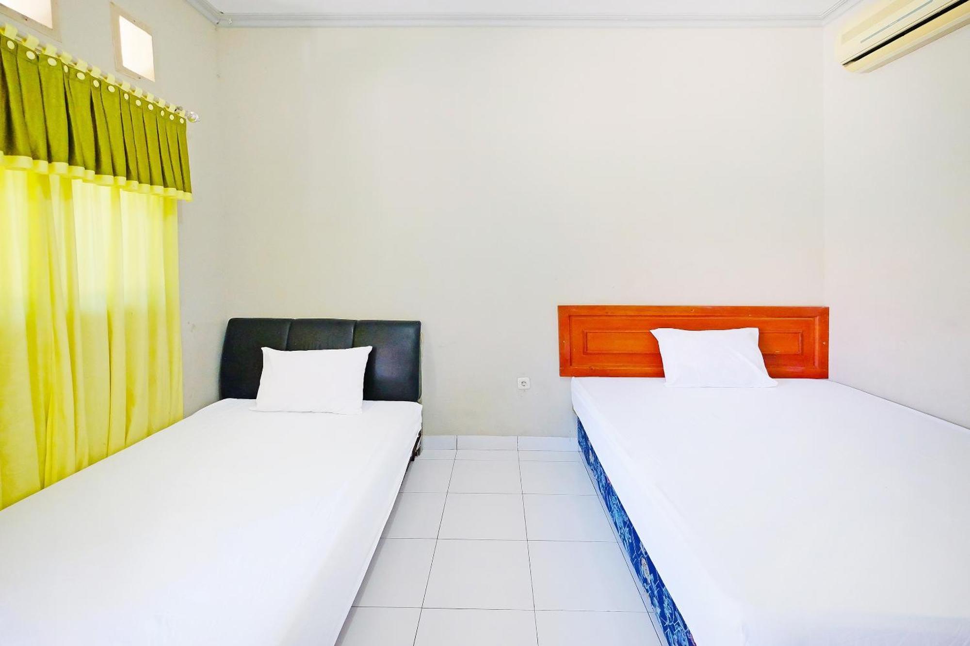 Collection O 91046 Hotel Remaja Indah Masamba Esterno foto