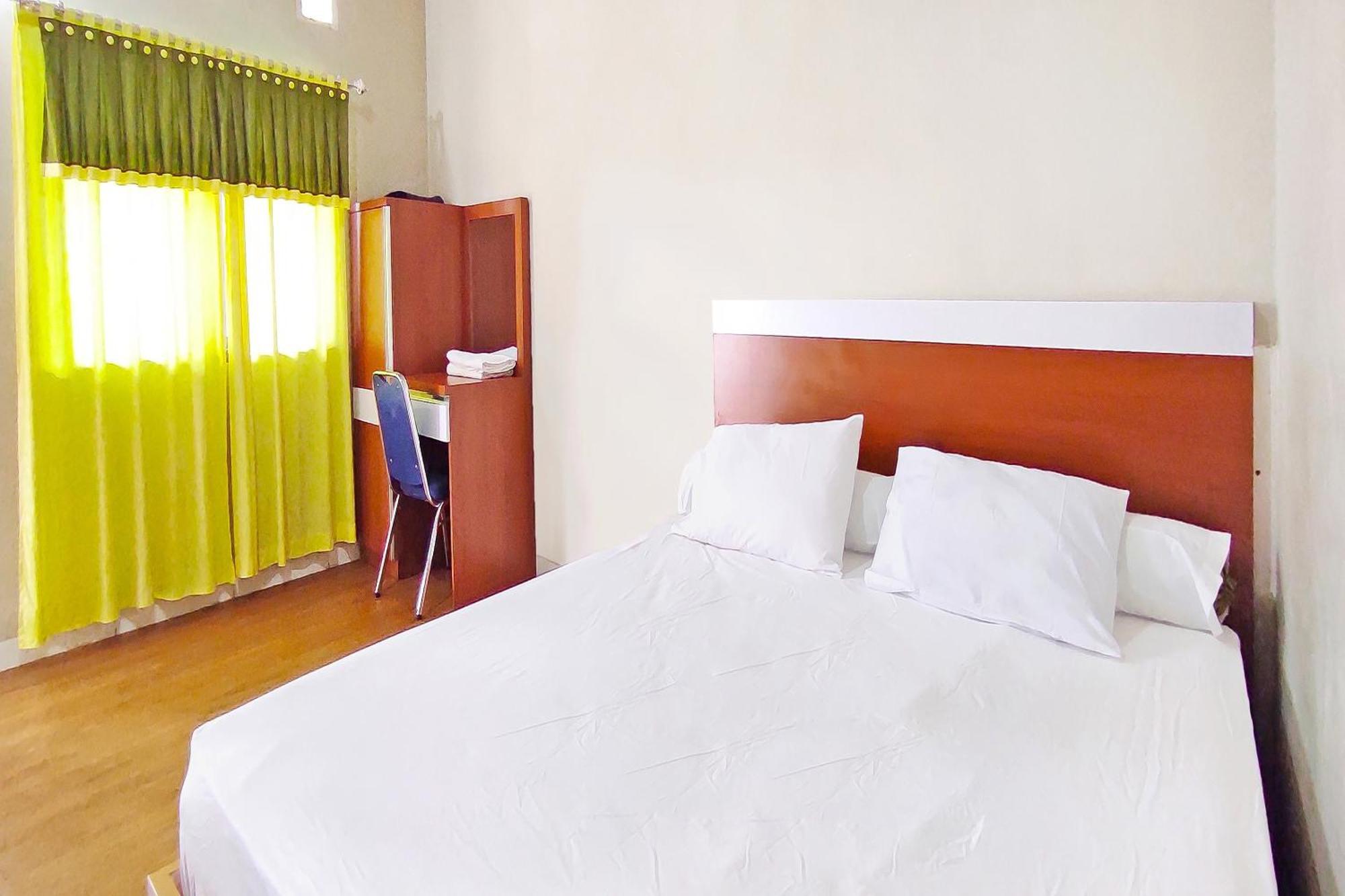 Collection O 91046 Hotel Remaja Indah Masamba Esterno foto